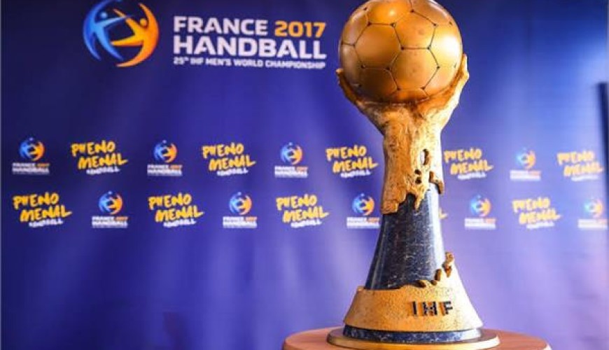 بعد حصولهم على كأس العالم.. هل مكافآت منتخب ناشئ اليد 1500 جنيه فقط؟